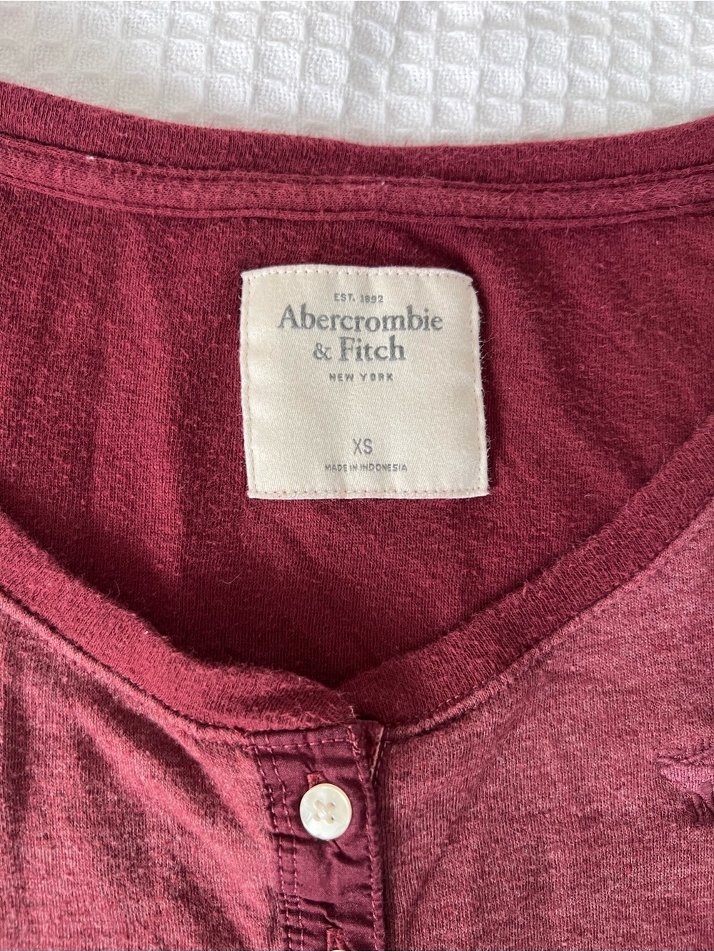 Vintage Y2K Abercrombie & Fitch Burgundy
Henley top - Picture 6 of 8
